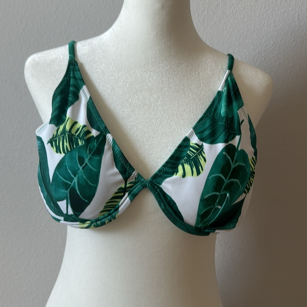 BRAND NEW w/out Tags SHEIN Green Tropical Botanical Swimsuit Bikini Size Large
